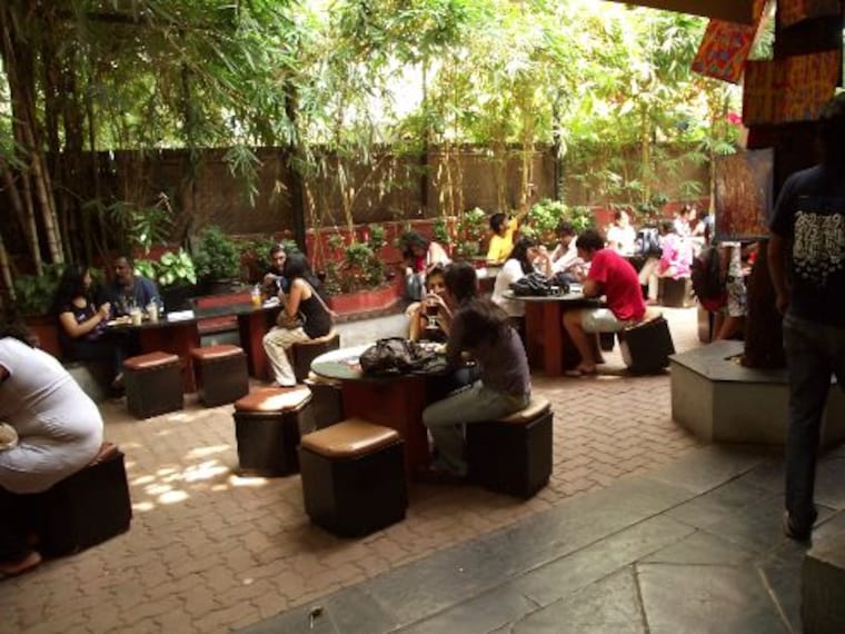 Prithvi Cafe_1